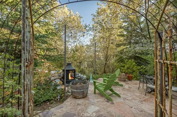 28782 Cedar DR, Lake Arrowhead, CA 92352
