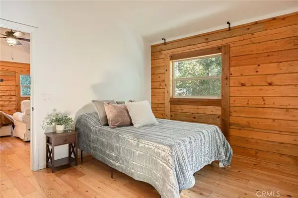 24839 Felsen DR, Crestline, CA 92325