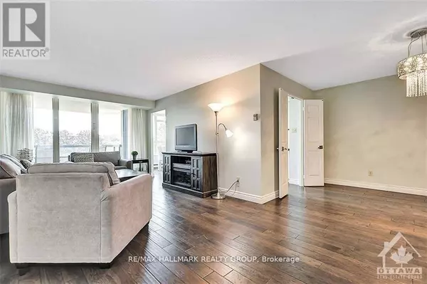 1510 Riverside DR #306, Ottawa, ON K1G4X5