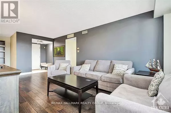 1510 Riverside DR #306, Ottawa, ON K1G4X5