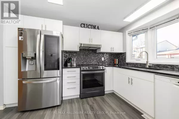 1803 LAMOUREUX DRIVE, Ottawa, ON K1E2H3