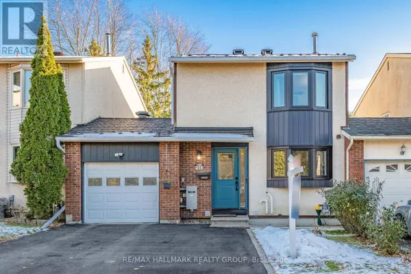 1803 LAMOUREUX DRIVE, Ottawa, ON K1E2H3