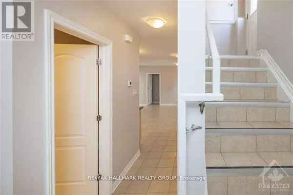 1174 SOUTH RUSSELL RD #A, Russell, ON K4R1E5