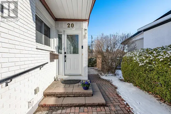 20 MULVAGH AVENUE, Ottawa, ON K2E6M6