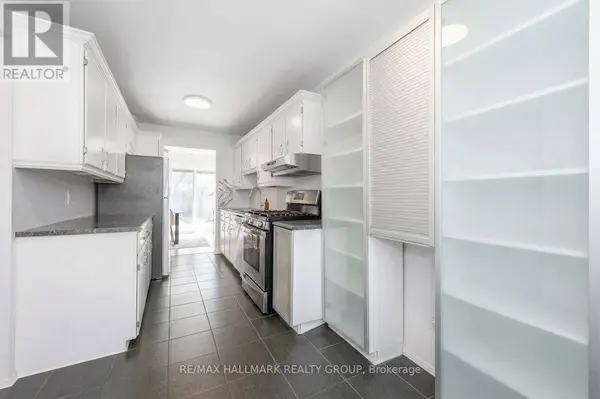 6382 ST. LOUIS DRIVE, Ottawa, ON K1C2Y1