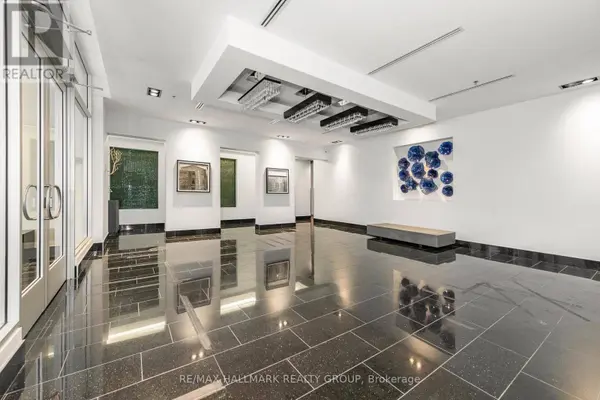 101 Richmond RD #319, Ottawa, ON K1Z0A6