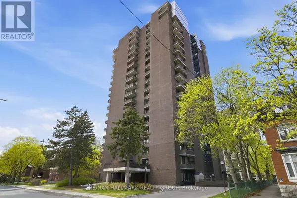 71 Somerset ST West #2003, Ottawa, ON K2P2G2