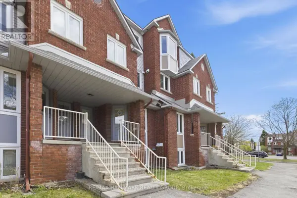 390 Briston Private #3, Ottawa, ON K1G5R3