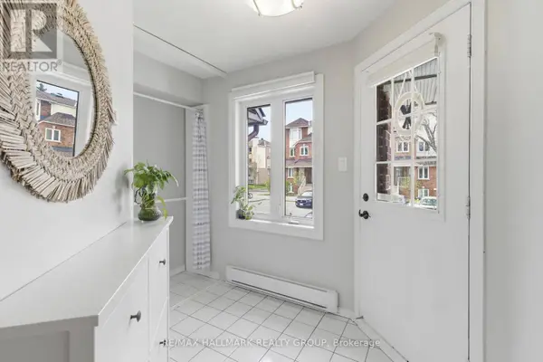 390 Briston Private #3, Ottawa, ON K1G5R3