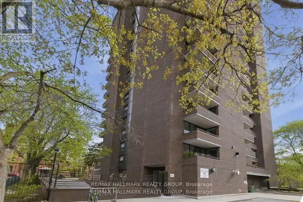 71 Somerset ST West #2003, Ottawa, ON K2P2G2