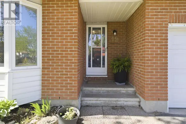 19 BERNIER TERRACE, Ottawa, ON K2L2V1