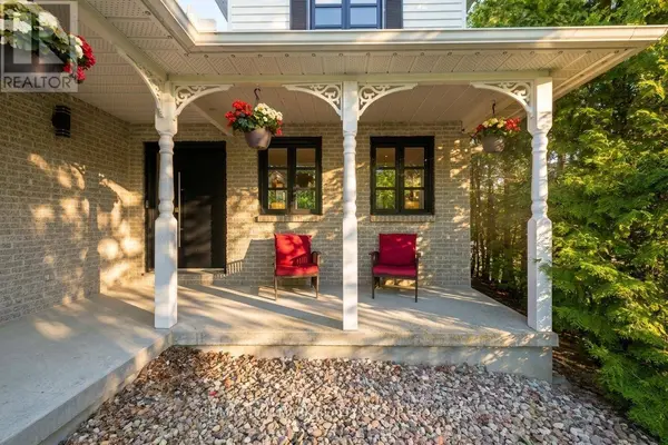 37 STITT STREET, Ottawa, ON K2S0R5