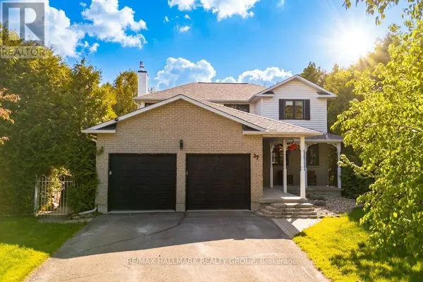 37 STITT STREET, Ottawa, ON K2S0R5