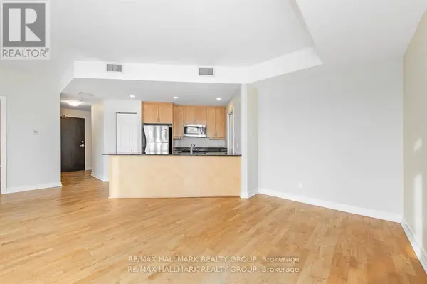 1227 Wellington ST West #702, Ottawa, ON K1Y0G7