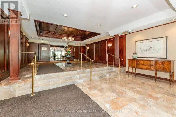 1510 Riverside DR #1702, Ottawa, ON K1G4X5