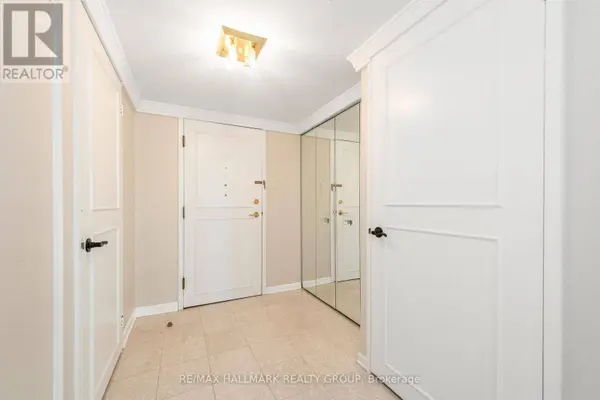 1510 Riverside DR #1702, Ottawa, ON K1G4X5