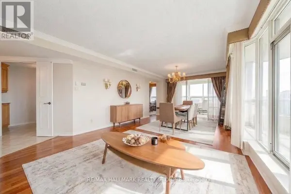 1510 Riverside DR #1702, Ottawa, ON K1G4X5