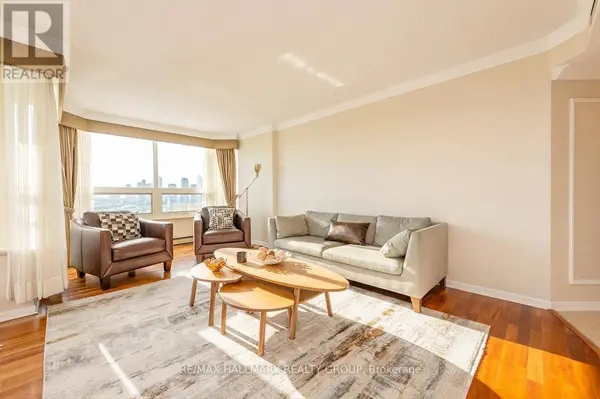 1510 Riverside DR #1702, Ottawa, ON K1G4X5
