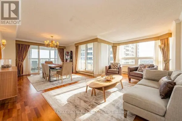 1510 Riverside DR #1702, Ottawa, ON K1G4X5