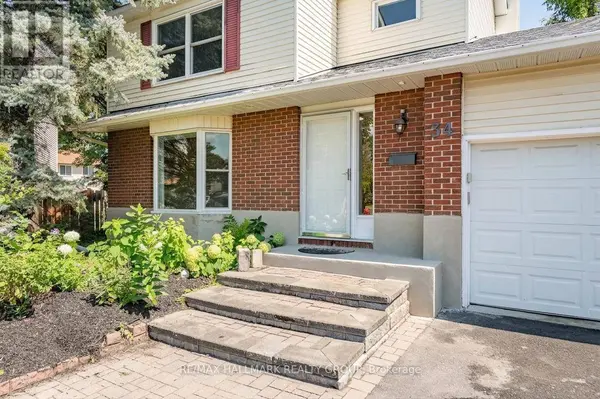 34 STARLING CRESCENT, Ottawa, ON K2J2L9