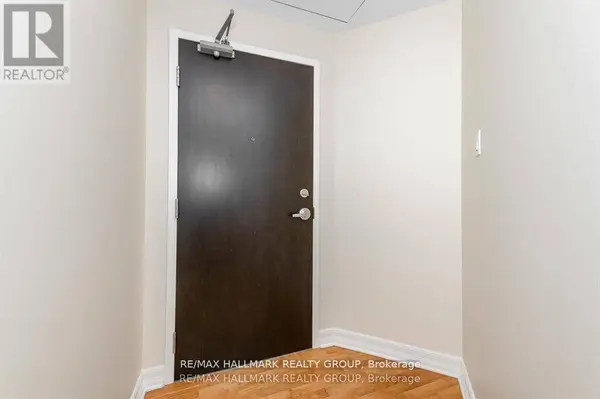 1227 Wellington ST West #702, Ottawa, ON K1Y0G7