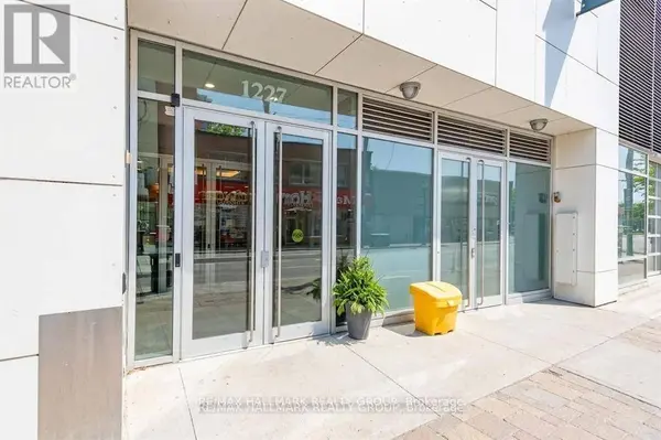 1227 Wellington ST West #702, Ottawa, ON K1Y0G7