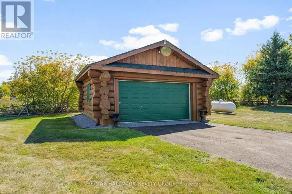2185 OLD SECOND LINE ROAD, Ottawa, ON K0A1T0