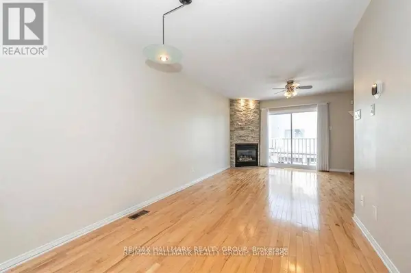 395 Bell ST South ##5, Ottawa, ON K1S4K5