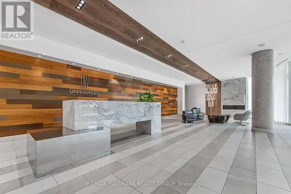 485 Richmond RD #1004, Ottawa, ON K2A3W9