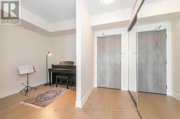485 Richmond RD #1004, Ottawa, ON K2A3W9