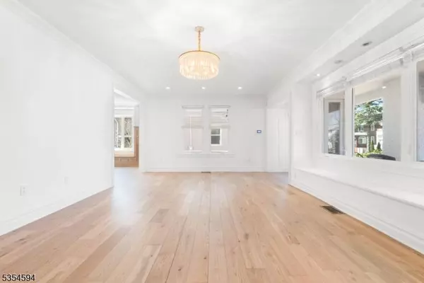 1102 Anderson Ave, Fort Lee Boro, NJ 07024