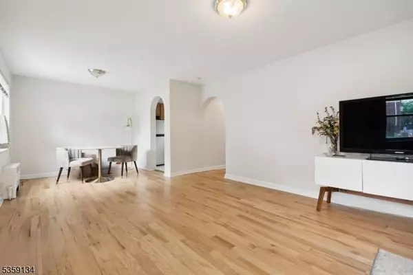 465 Maple Hill Dr #51, Hackensack City, NJ 07601