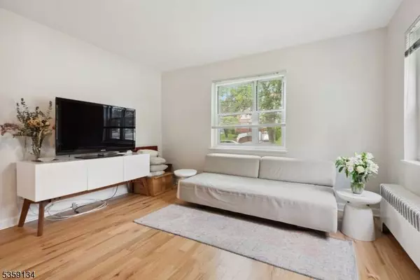 465 Maple Hill Dr #51, Hackensack City, NJ 07601