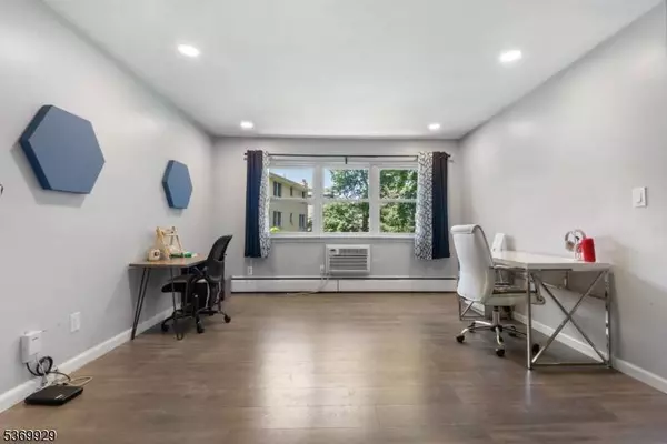 229 Washington Ave #10, Fort Lee Boro, NJ 07024