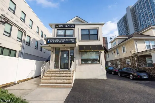 1618 Parker Ave