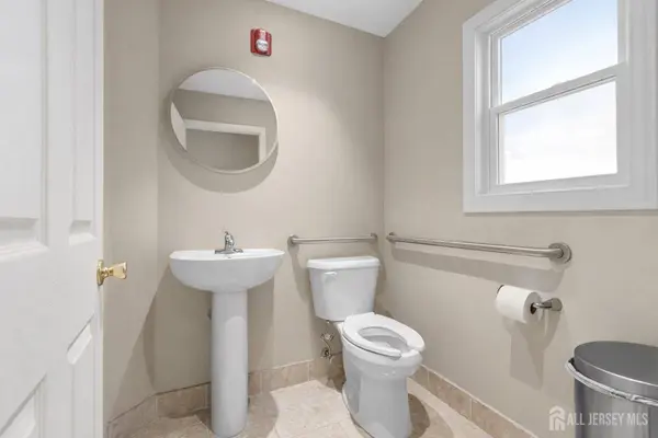 1618 Parker AVE, Fort Lee, NJ 07024