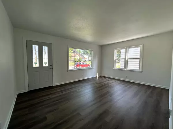 5313 N 44th St, Milwaukee, WI 53218