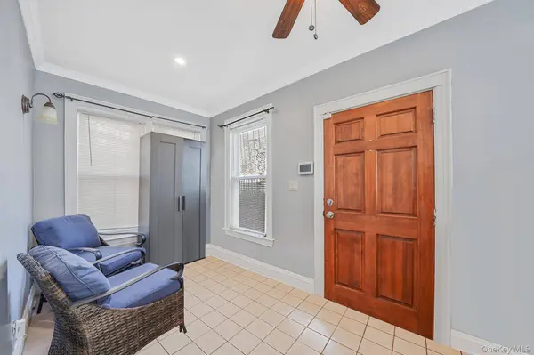 18832 114th DR, Saint Albans, NY 11412