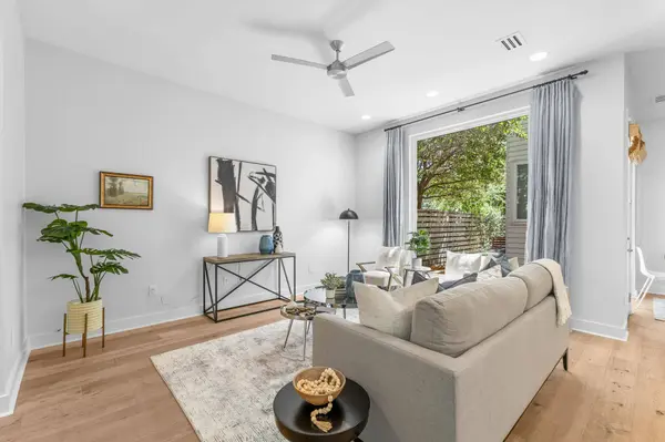 1603 W 39th 1/2 ST #A, Austin, TX 78756