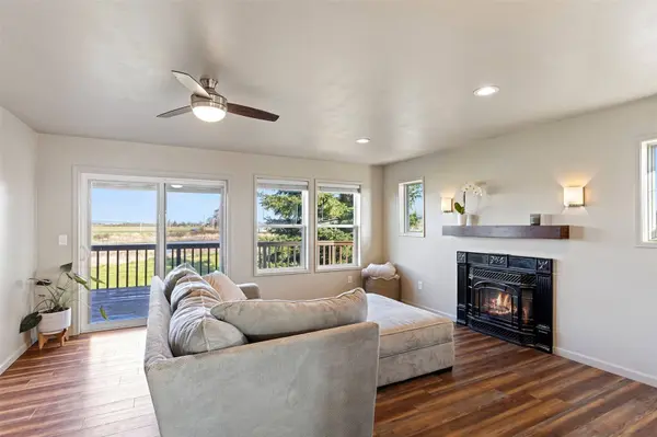 9405 Thomle RD, Stanwood, WA 98292