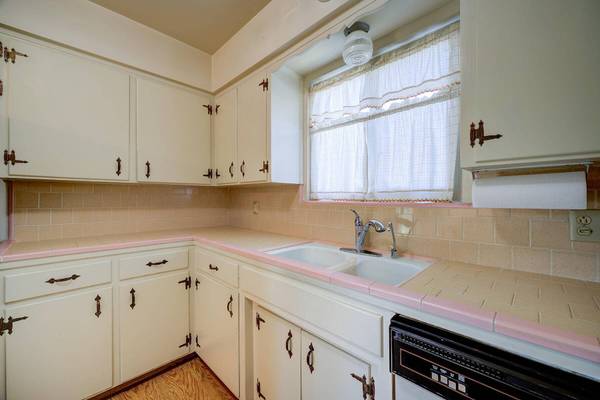 3504 S Dollner Street, Visalia, CA 93277