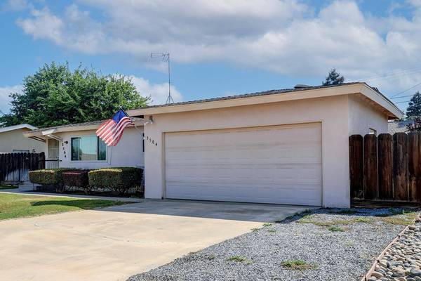3504 S Dollner ST, Visalia, CA 93277