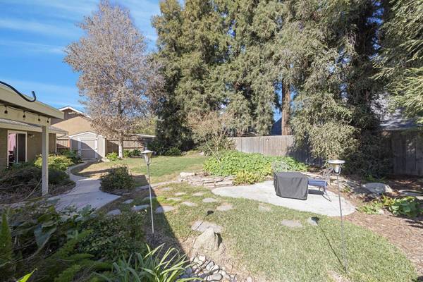 2418 E Princeton Avenue, Visalia, CA 93292