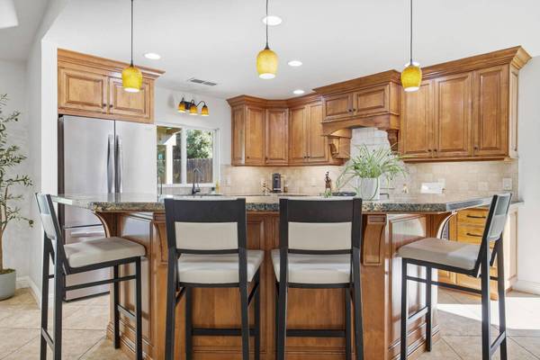 2418 E Princeton Avenue, Visalia, CA 93292