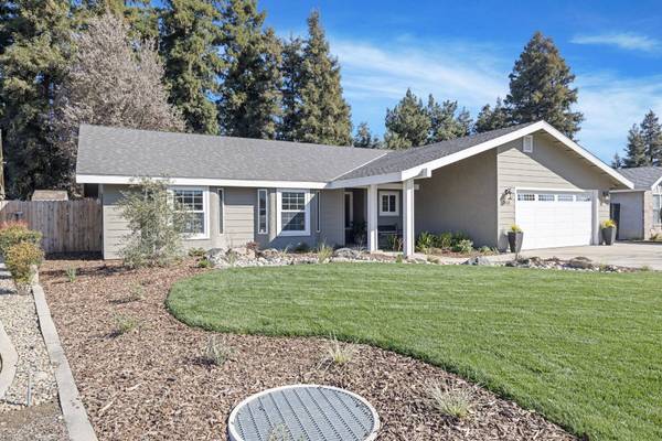 2418 E Princeton Avenue, Visalia, CA 93292