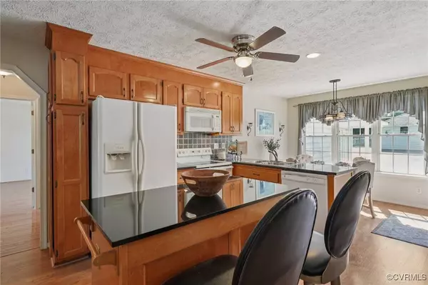 3031 Talleywood LN, Chester, VA 23831