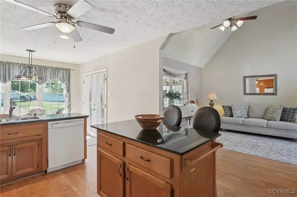 3031 Talleywood LN, Chester, VA 23831