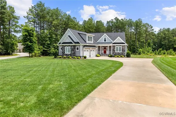 8000 Clancy PL, Chesterfield, VA 23838