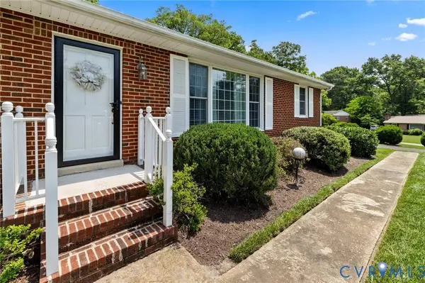 1301 Vickilee RD, Chesterfield, VA 23236