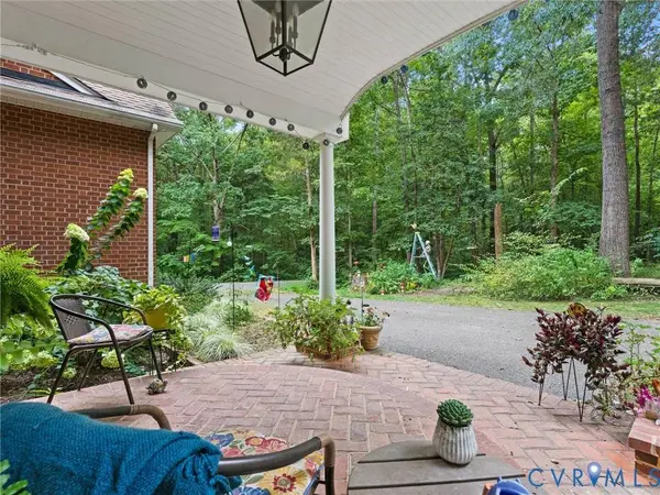 18394 Taylors Creek RD, Montpelier, VA 23192